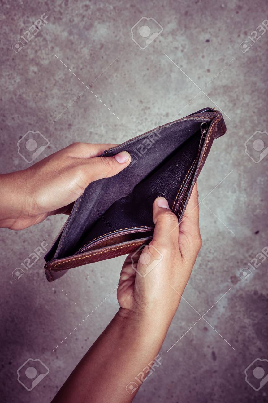 Una Billetera Vacía Con Efecto De De Estilo Retro De La Fotos, Retratos, Imágenes Y Fotografía De Archivo Libres De Derecho. 39965184.