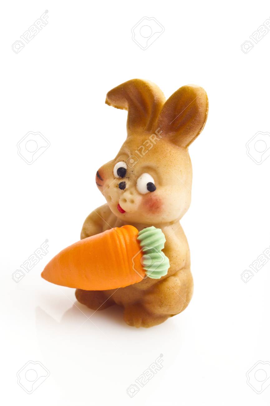 Petit Lapin De Paques Pate D Amande A La Carotte Banque D Images Et Photos Libres De Droits Image 35610142