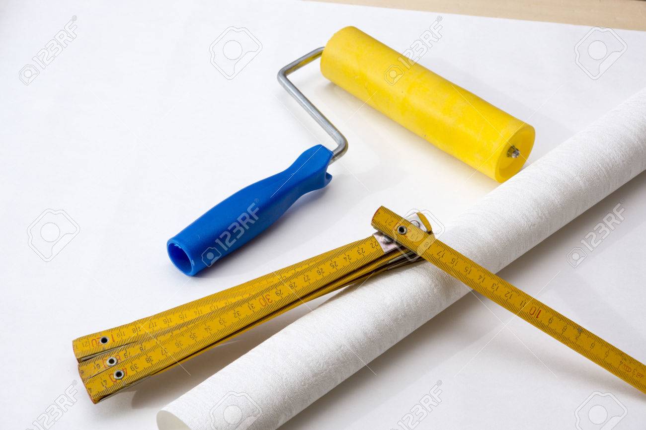 Avoir Images Wallpapering Table A Treteaux Rouleau Papier Peint Et La Regle dernière salutations