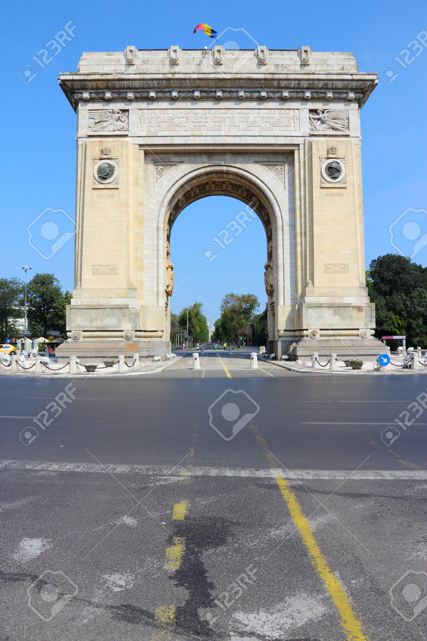 ルーマニアの首都ブカレスト 凱旋門 有名な凱旋門 の写真素材 画像素材 Image ルーマニアの首都ブカレスト 凱旋門 有名な凱旋門 の写真素材 画像素材 Image