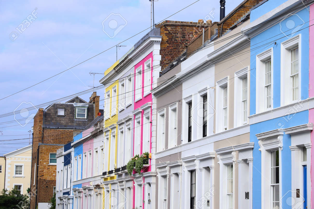 Notting Hill, Londra. Architettura di quartiere residenziale colorata. - 171967888