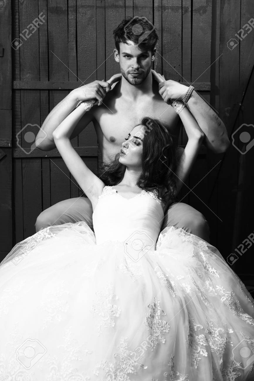 Naked Torso And Muscular Body Posing pic