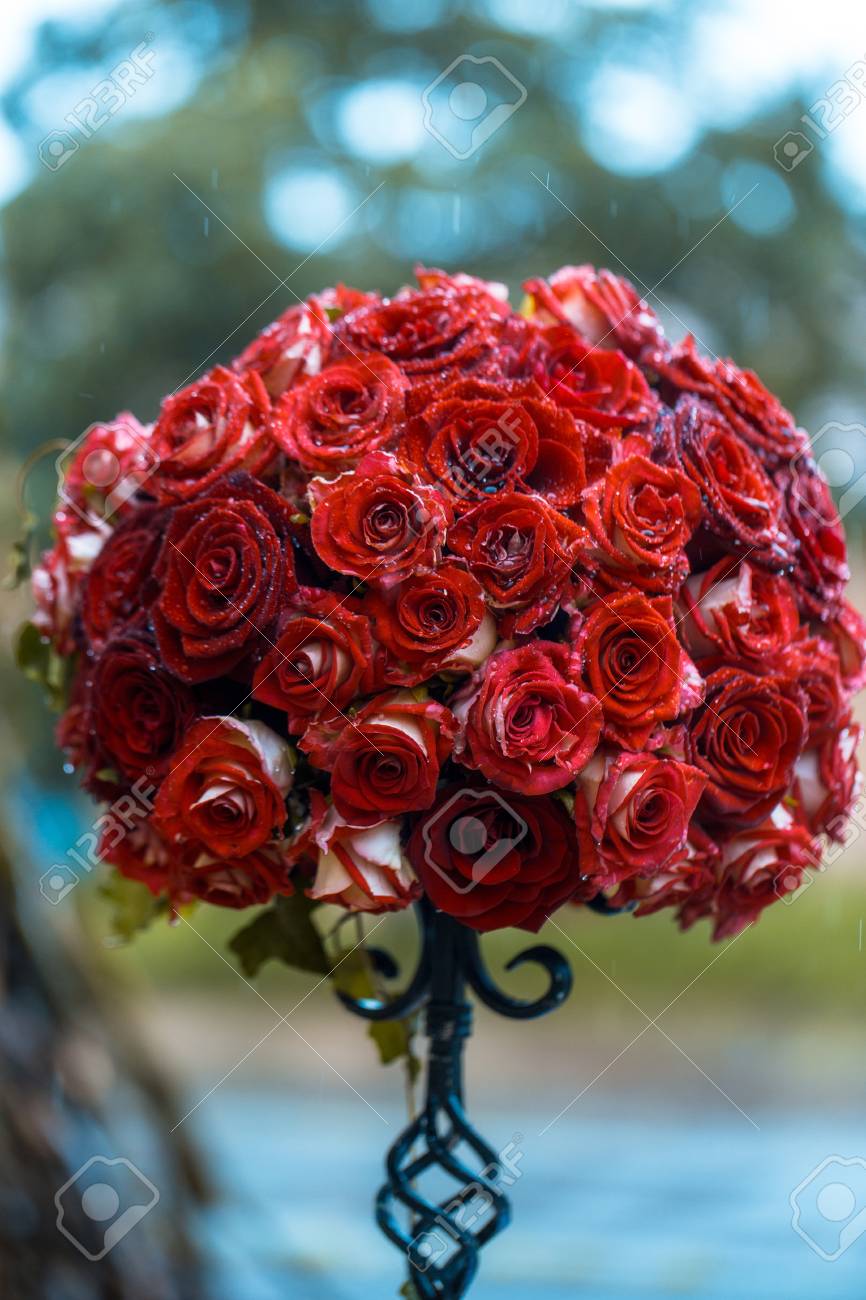 floral arrangement with pink