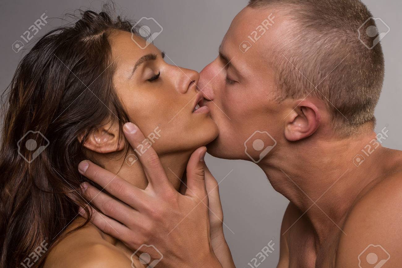 Sexy Naked Women Kissing