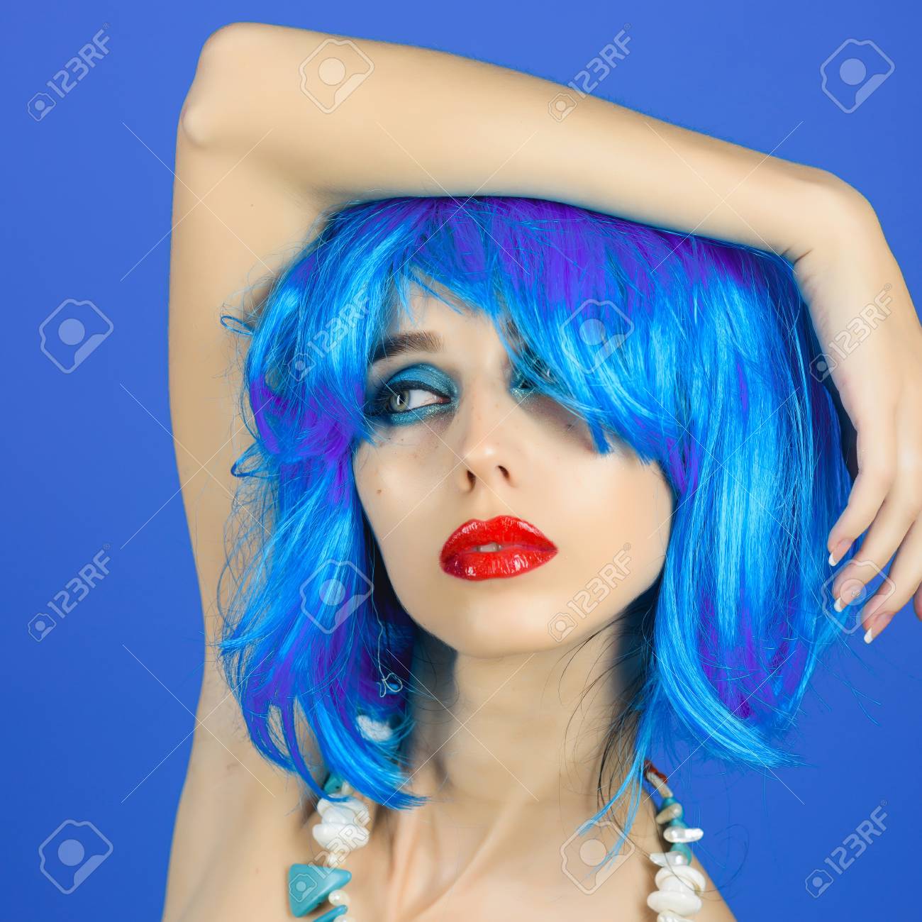 perruque bleue femme