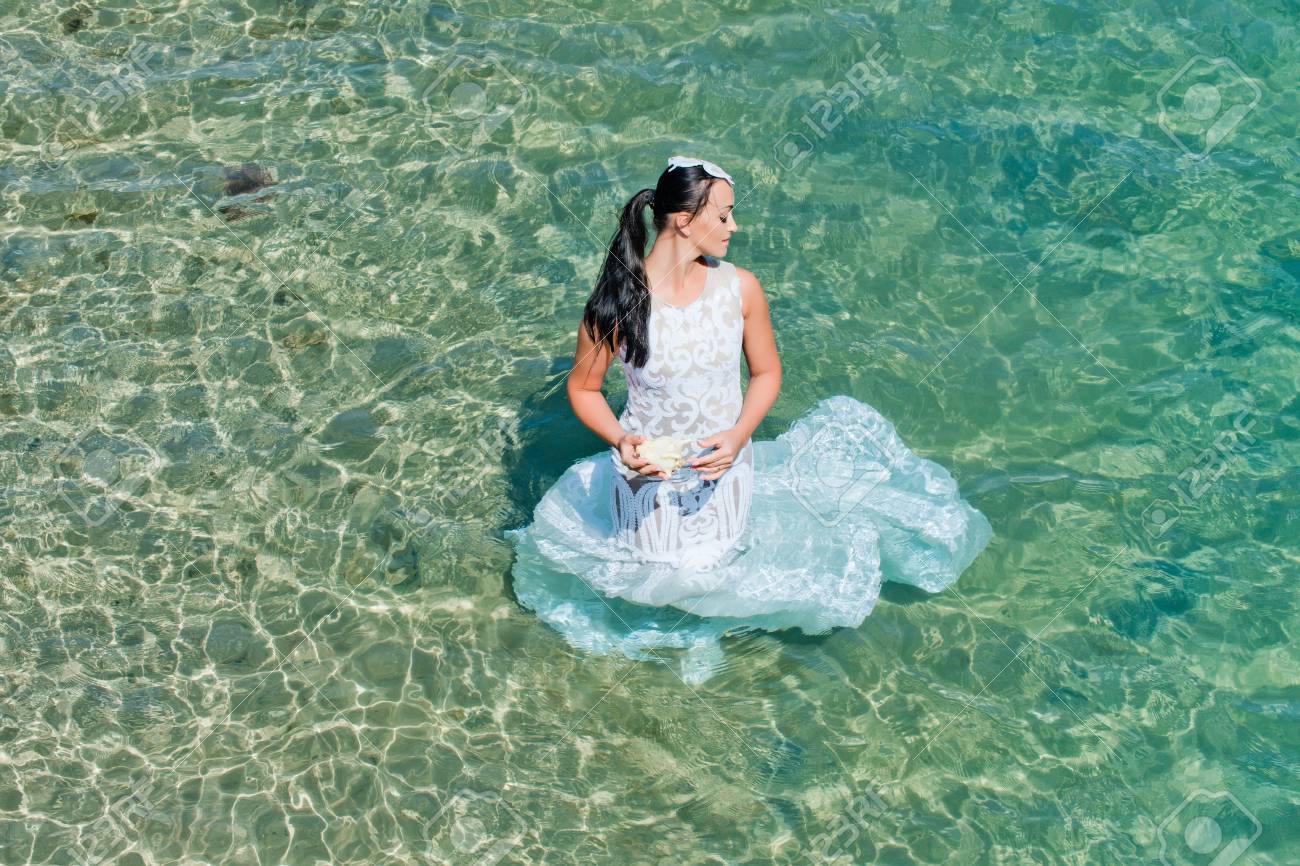 Summer Turquoise and White Wedding Dresses