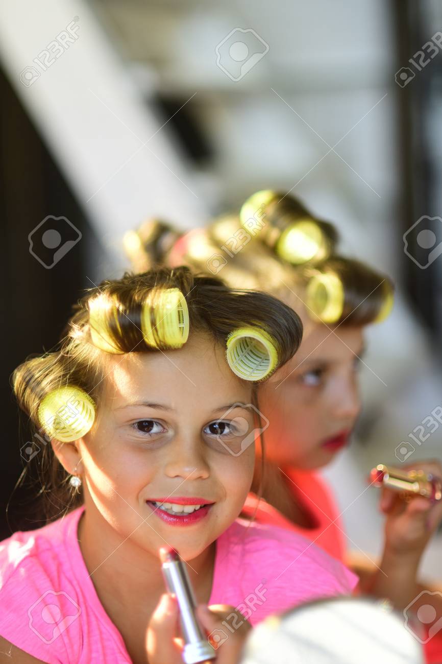 Featured image of post Girls Makeup Room - Your favourite game makeup room for girls now is in your pocket.