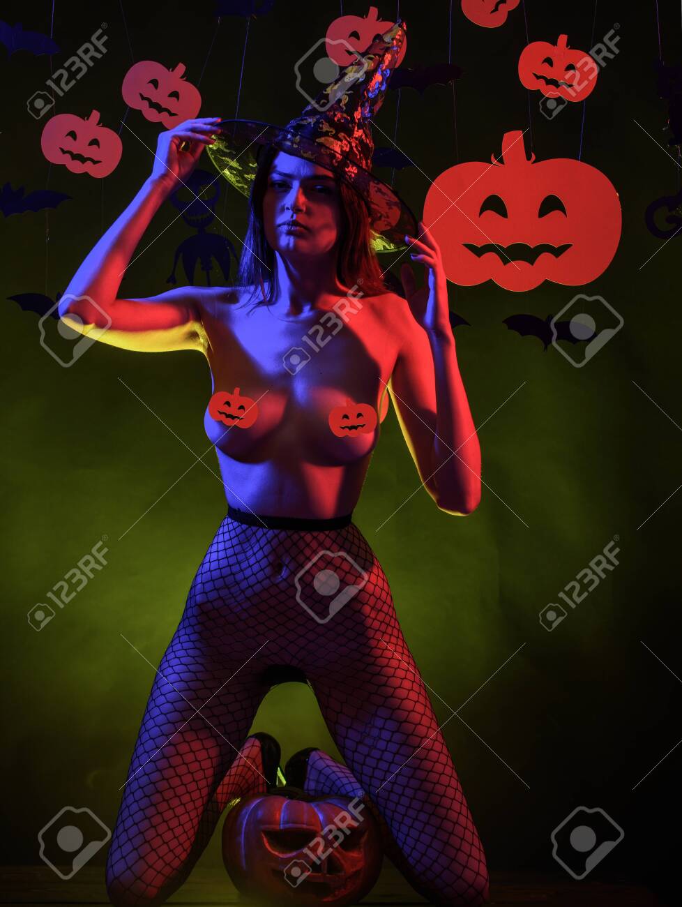 Halloween sexy girl costumes nude
