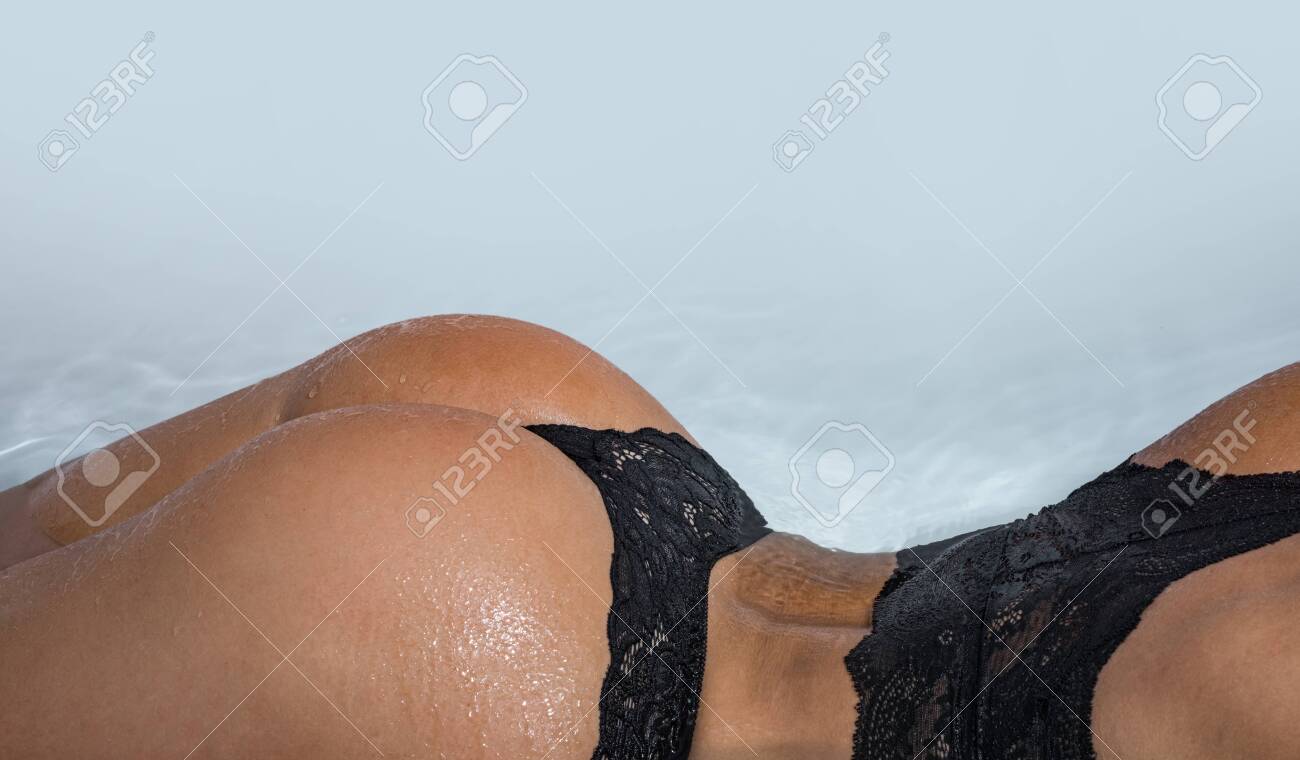 Belles Fesses De Femme. Cul Sexy Jeune Femme Chaude En Lingerie. Beau Cul  De Femme Mince. Banque D'Images et Photos Libres De Droits. Image 152303241