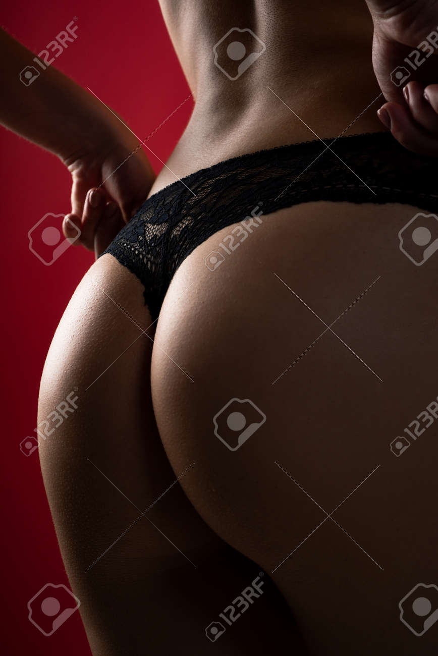 Chica A Tope En Lencería. Culo De Lujo. Nalgas Enormes. Fondo Atractivo De La Noche. Hermoso Culo De Chica Sensual esposa 868x1300 Foto Chica A Tope En Lencería. Culo De Lujo. Nalgas Enormes. Fondo Atractivo De La Noche. Hermoso Culo De Chica Sensual