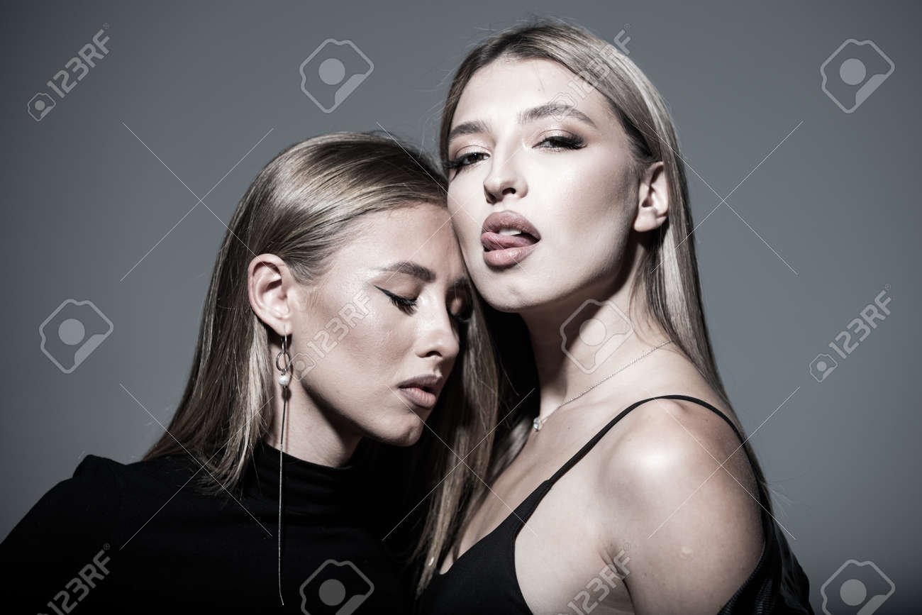 きれいなレズ画像