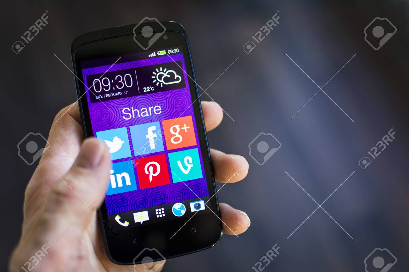 Social media - 26255522 Social media - 26255522