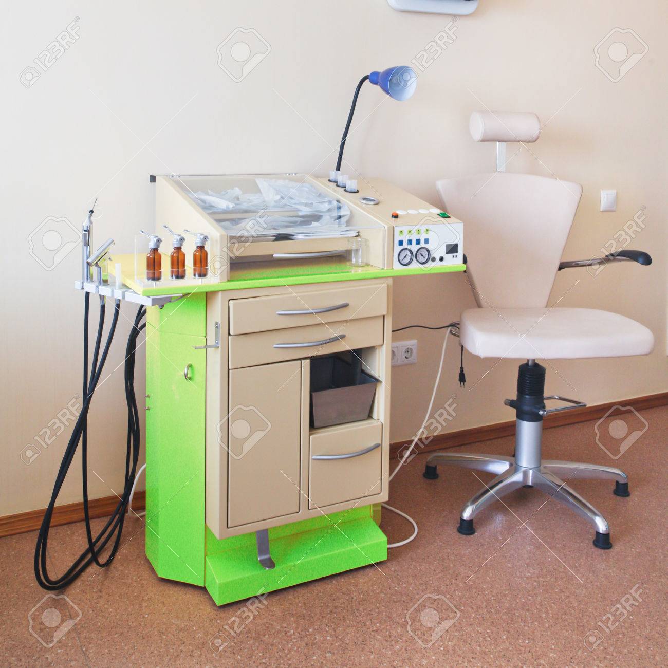 Interieur D Une Salle De Consultation Orl Banque D Images Et Photos Libres De Droits Image 49843497