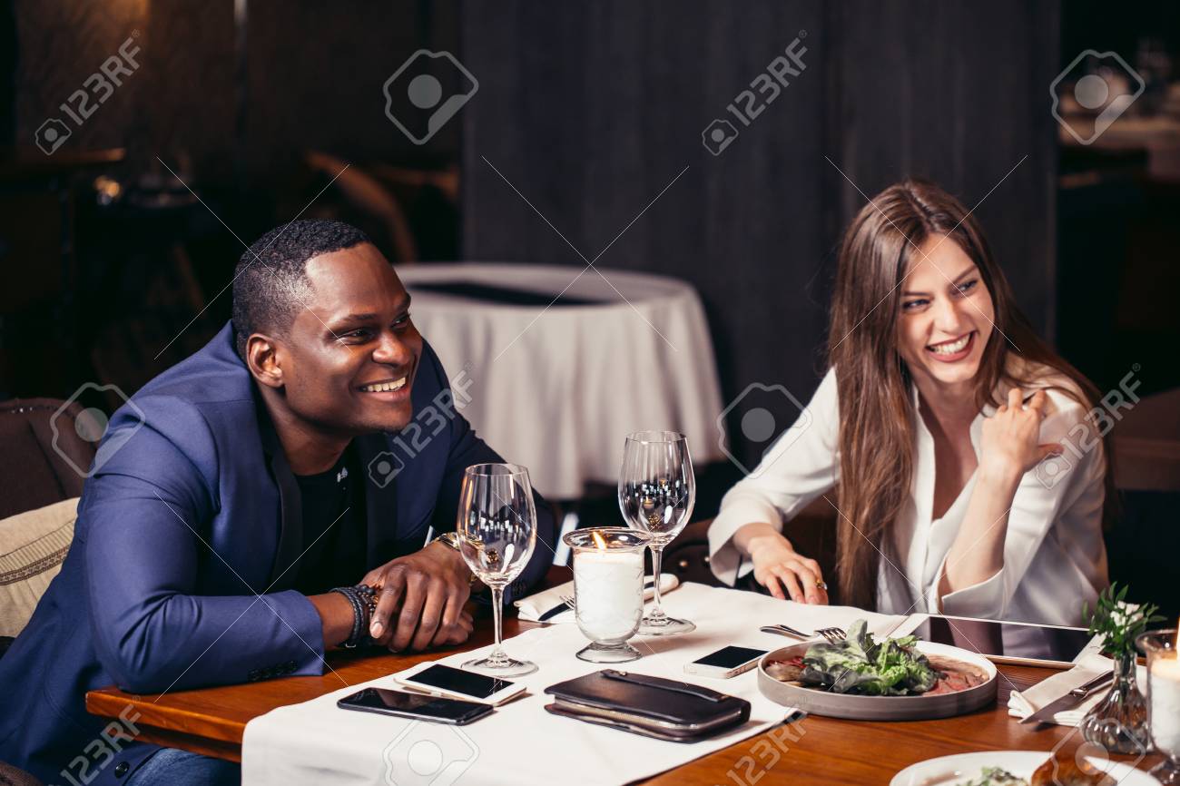 Társkereső interracial társkereső oldal