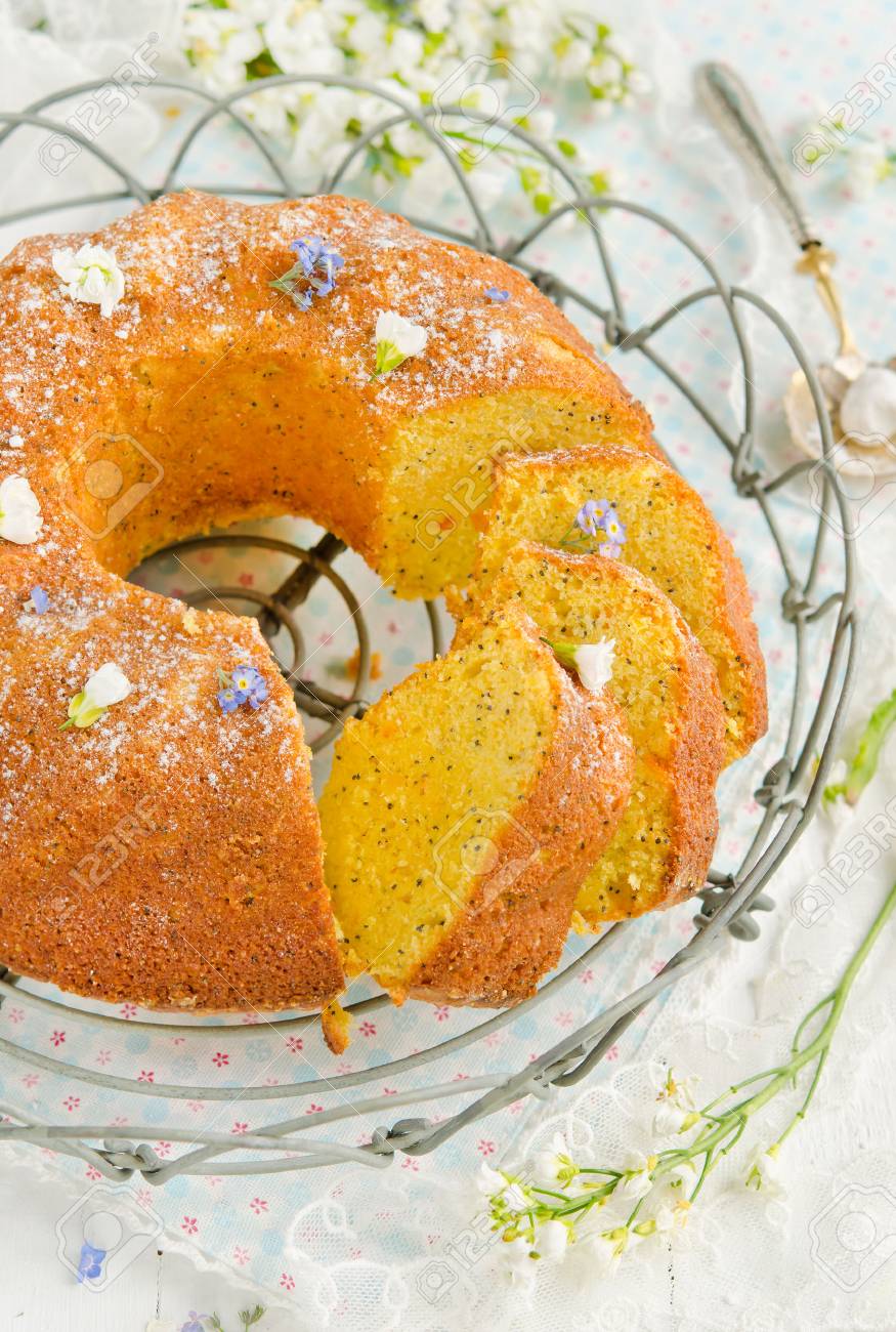 Sans Gluten Gateau De Semoule De Mais A L Orange Et Au Citron Banque D Images Et Photos Libres De Droits Image Sans Gluten Gateau De Semoule De Mais A L Orange Et Au Citron Banque D Images Et Photos Libres De Droits Image