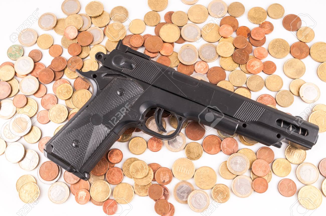 ビジネスお金概念の考えの画像のコインし、銃の写真素材・画像素材 Image 40393518