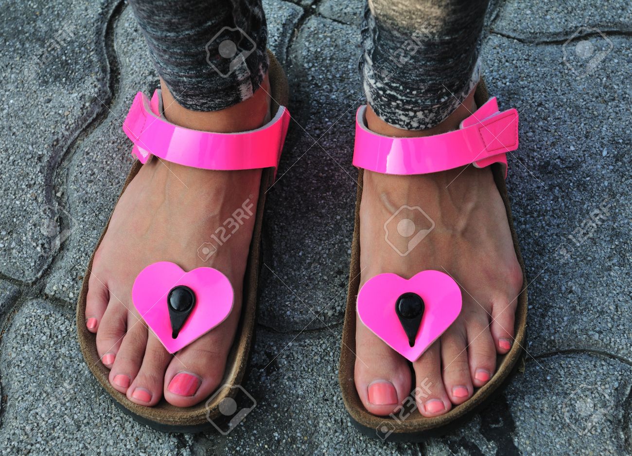 pink sandals for women