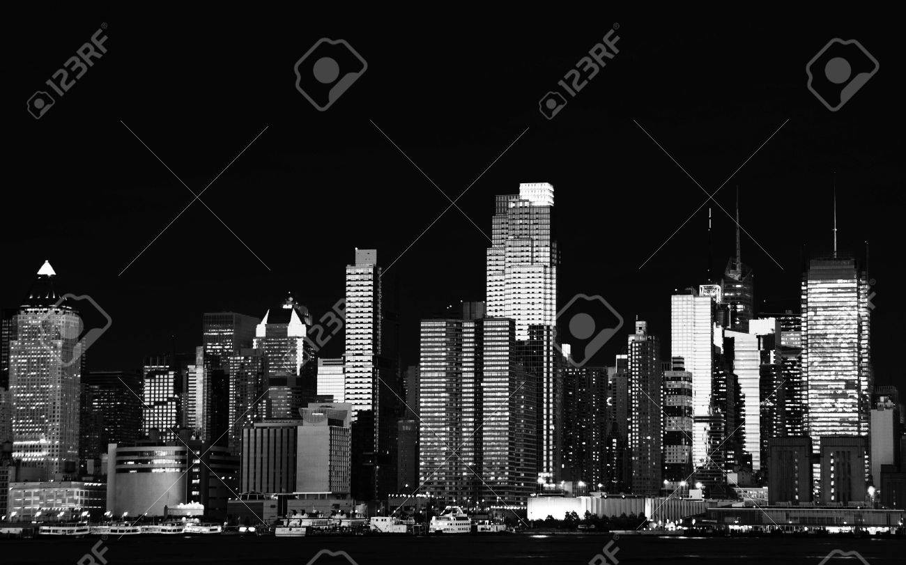 photo beautiful b&w new york cityscape over the hudson - 8340494 photo beautiful b&w new york cityscape over the hudson - 8340494