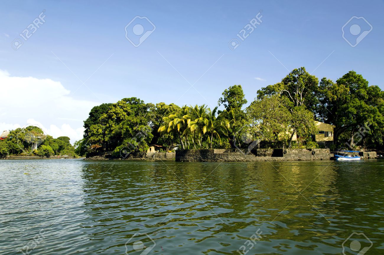 ニカラグア湖 湖 Cocibolka と中央アメリカで二番目に大きい世界で 10 番目に大きい淡水湖はいくつか 350 の大きな島とマグロ サメのような塩水の動物の存在を指摘しました の写真素材 画像素材 Image ニカラグア湖 湖 Cocibolka と中央アメリカで二番目に大きい世界で 10 番目に大きい淡水湖はいくつか 350 の大きな島とマグロ サメのような塩水の動物の存在を指摘しました の写真素材 画像素材 Image