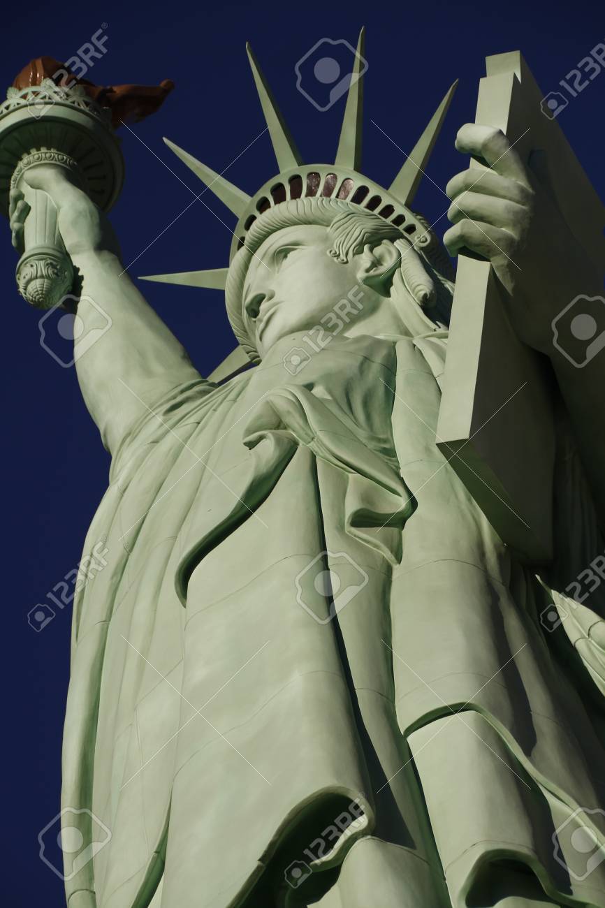 アメリカ 自由の女神像アメリカのシンボル アメリカ合衆国 ニューヨーク ラスベガス グアム パリ の写真素材 画像素材 Image