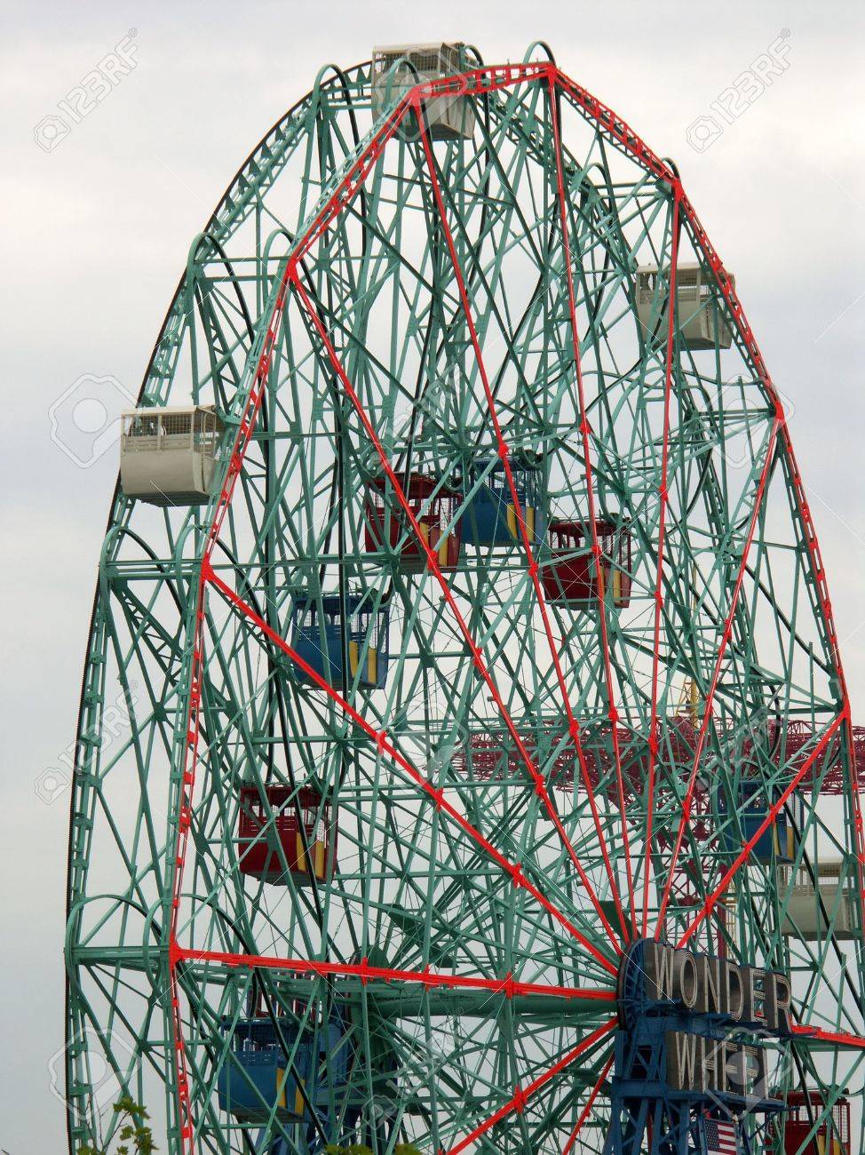 コニー アイランド アストロランド公園 ブルックリン Ny で不思議ホイール の写真素材 画像素材 Image