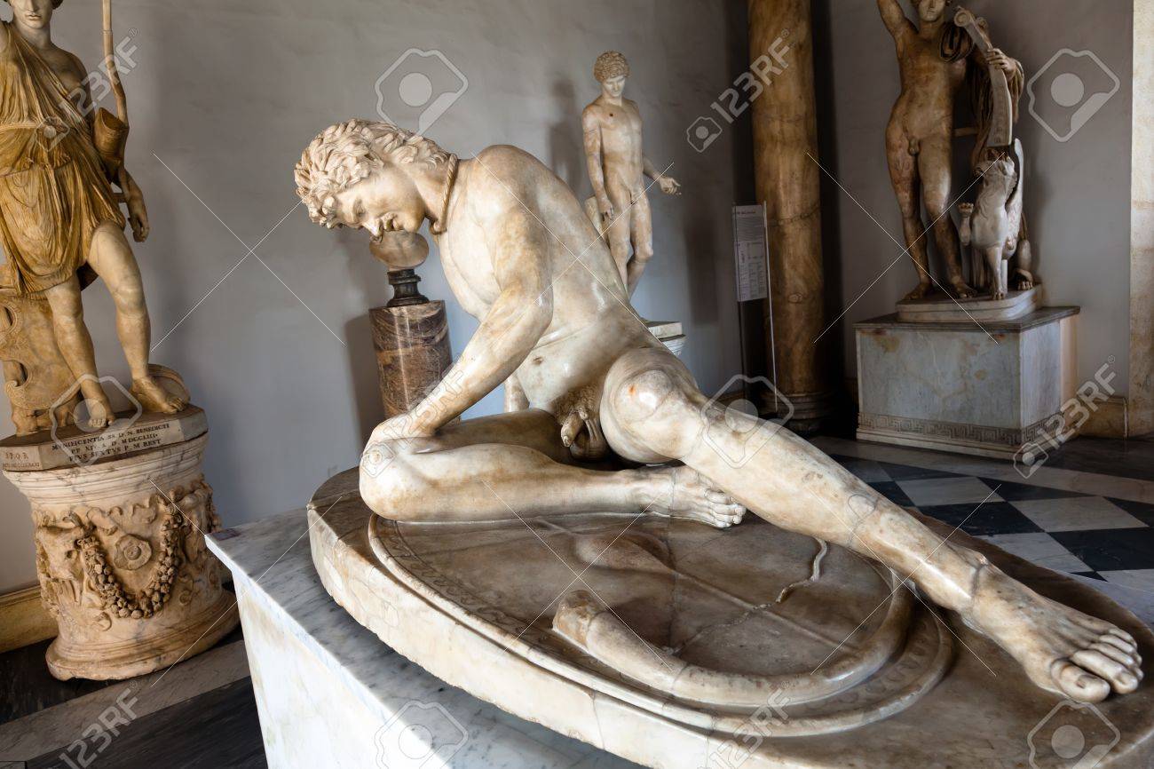 死ぬ剣闘士として以前知られている 死んでガリアはアッタロス委嘱 230 Bc と紀元前 220 年間いくつかの時間失われたブロンズ ヘレニズム彫刻 古代ローマの大理石コピー ペルガモンの の写真素材 画像素材 Image 15132913