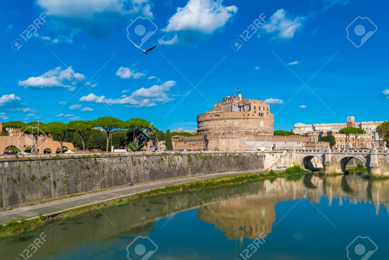 ローマ イタリア テヴェレ川 テヴェレ川の記念碑的です の写真素材 画像素材 Image ローマ イタリア テヴェレ川 テヴェレ川の記念碑的です の写真素材 画像素材 Image