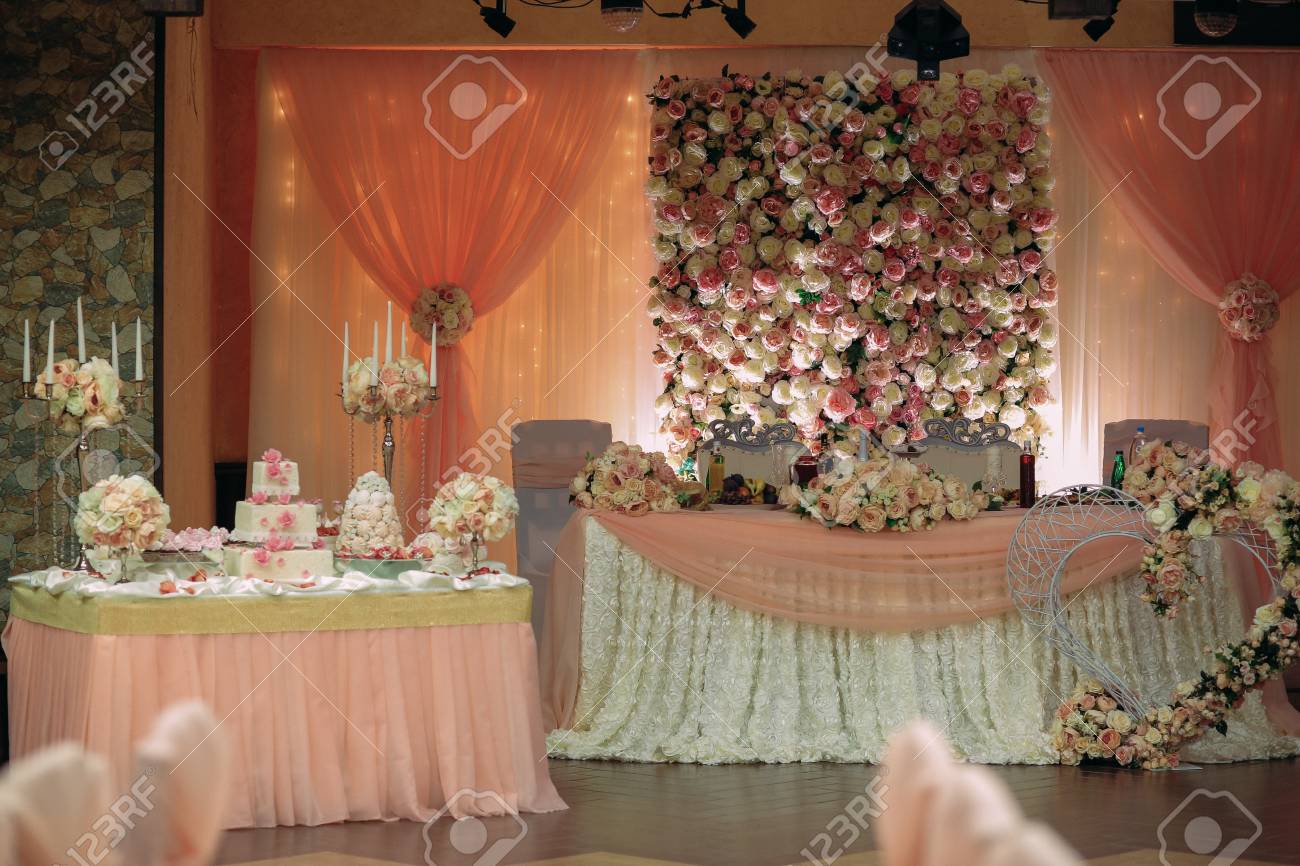 the decoration of the banquet hall for a wedding - 74793601 the decoration of the banquet hall for a wedding - 74793601