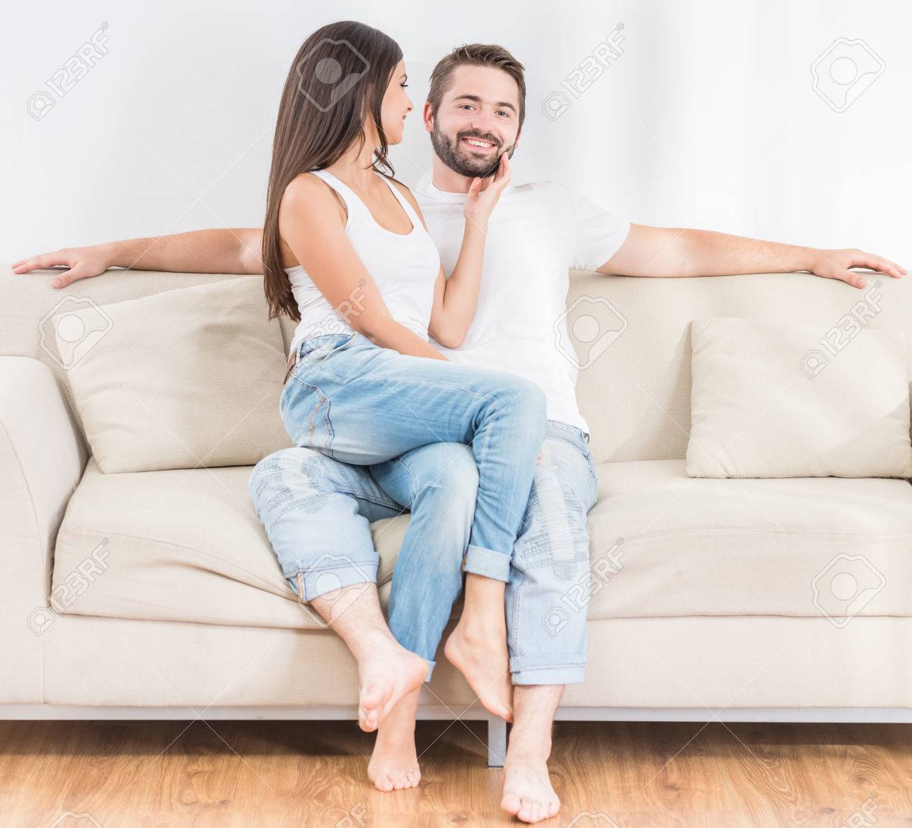 Teen Couple Does It On The Couch