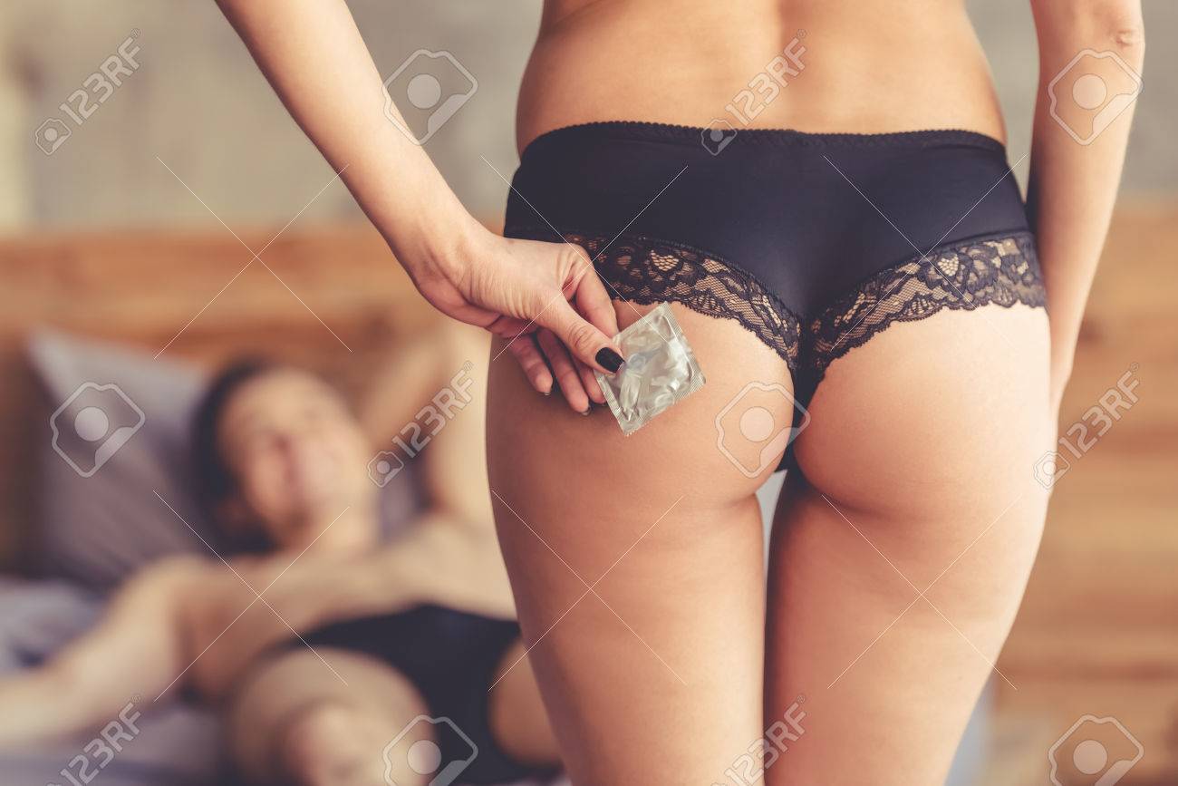 Une femme en culotte Clearance