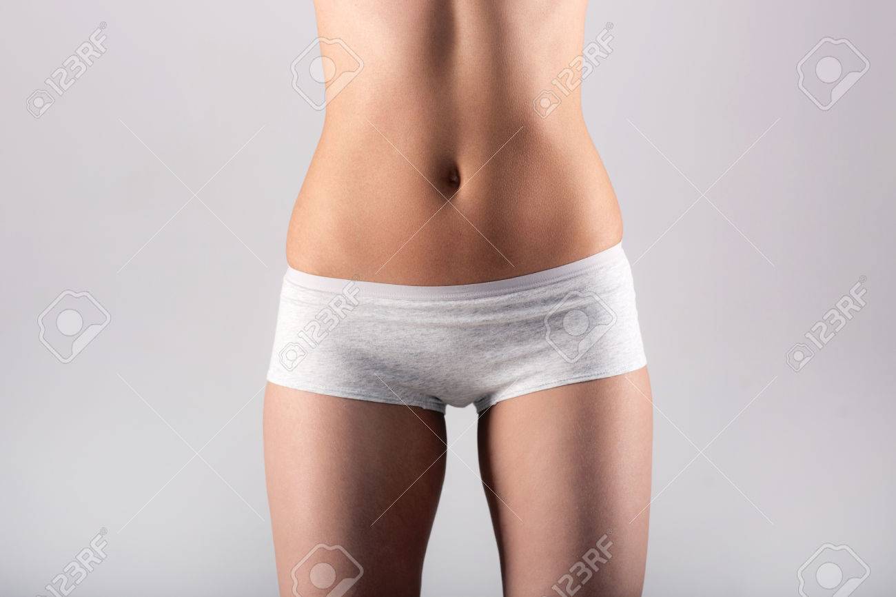 灰色の背景の上の美しい 細身の女性フィギュア の写真素材 画像素材 Image 灰色の背景の上の美しい 細身の女性フィギュア の写真素材 画像素材 Image