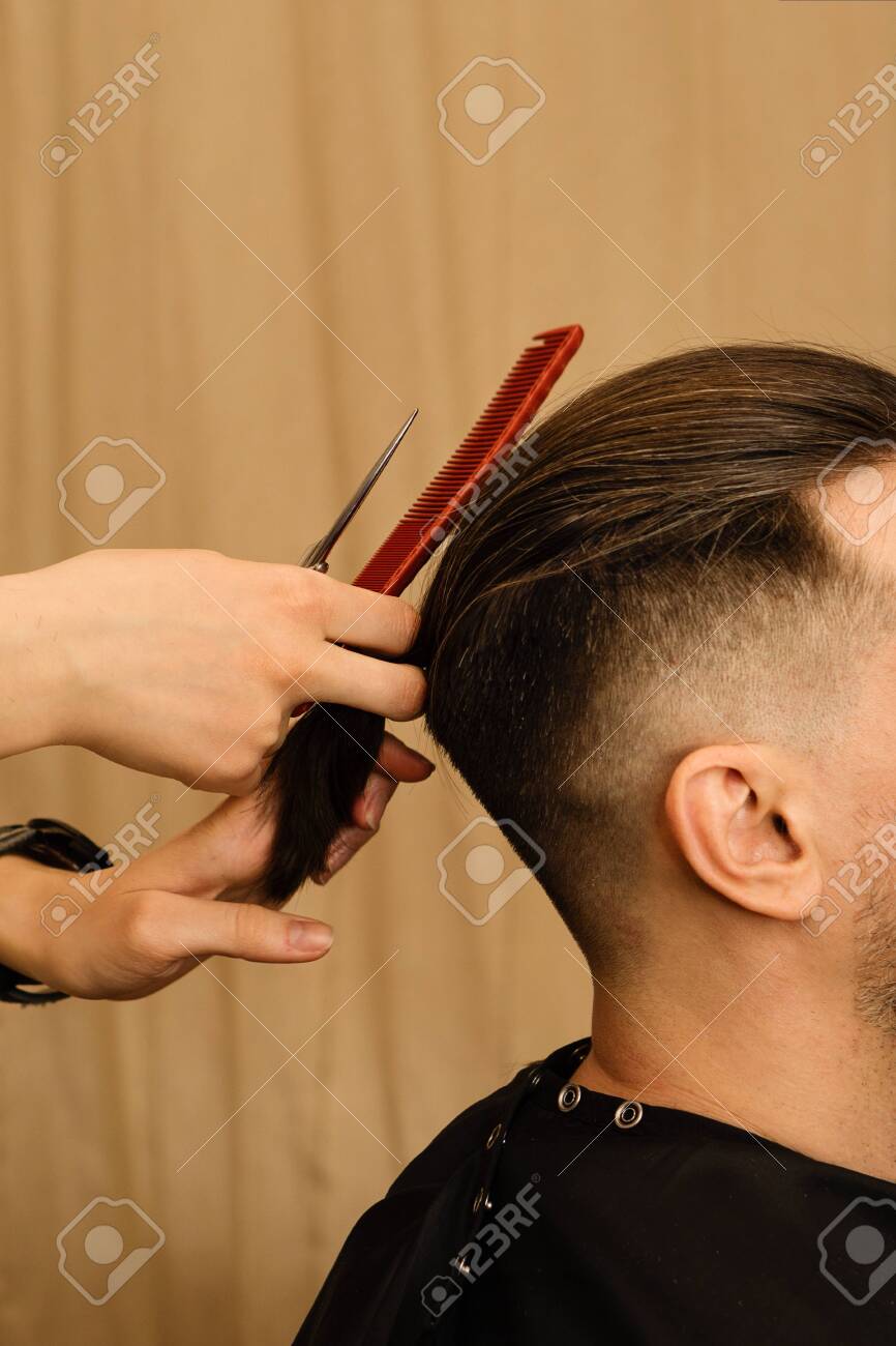 comb that cuts mens hair