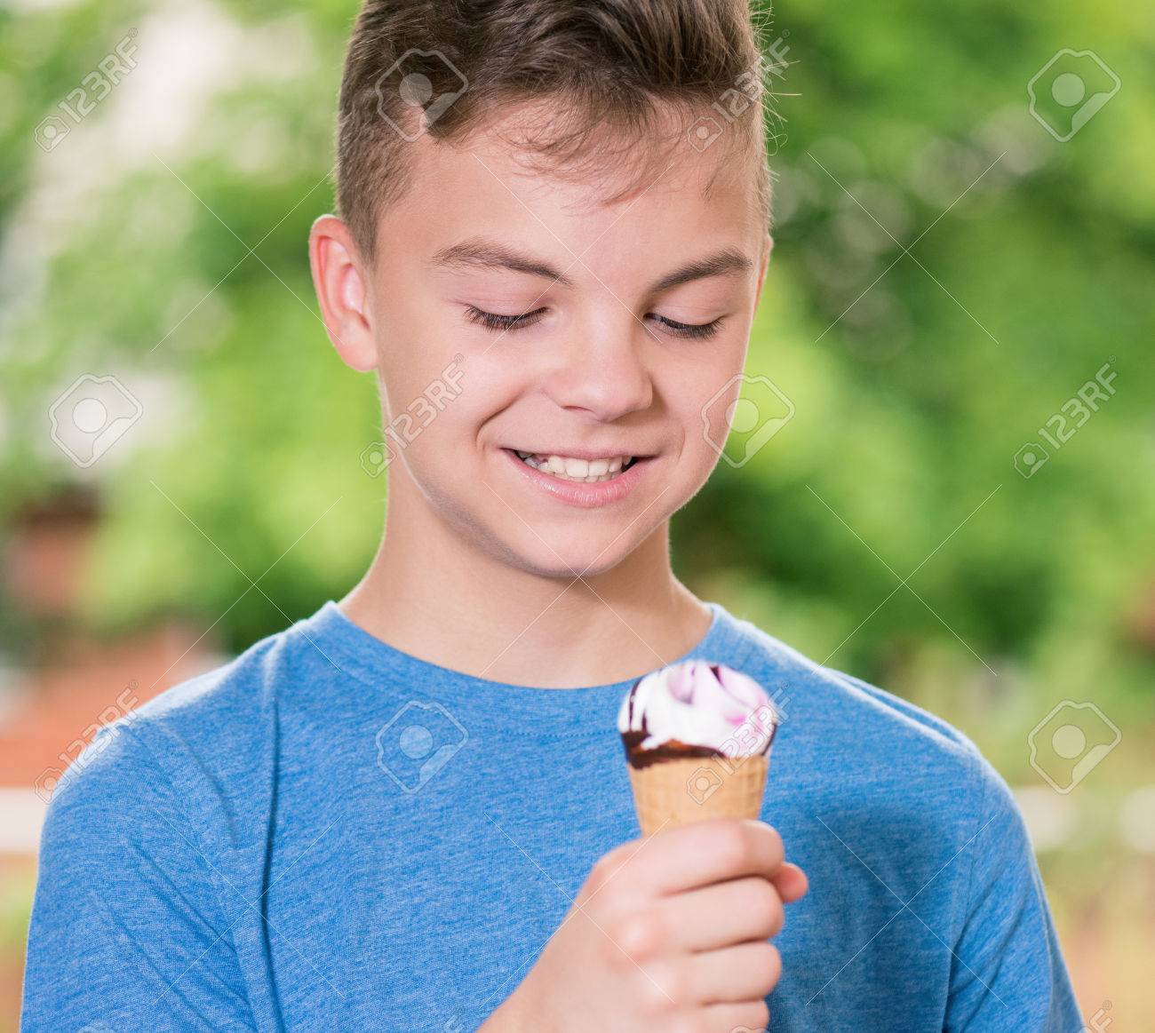 mignon jeune sexe de l’adolescence