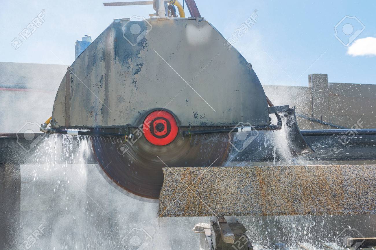 sawcutting