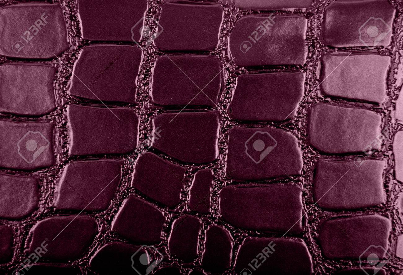 ピンクのワニ柄の背景 の写真素材 画像素材 Image