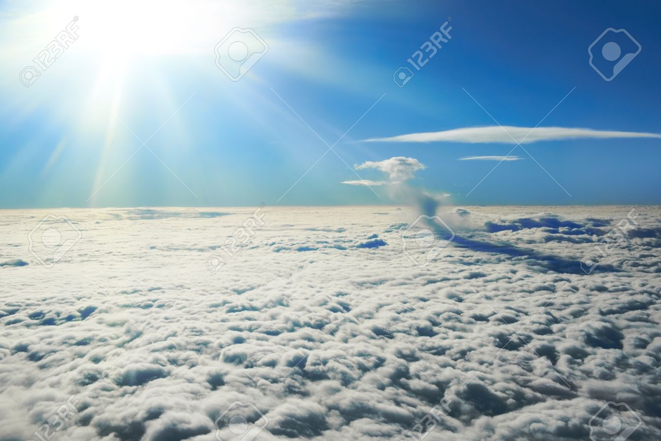 青空 太陽 雲 飛行機の地上の表示 背景に使用することができます の写真素材 画像素材 Image 1650 青空 太陽 雲 飛行機の地上の表示 背景に使用することができます の写真素材 画像素材 Image 1650