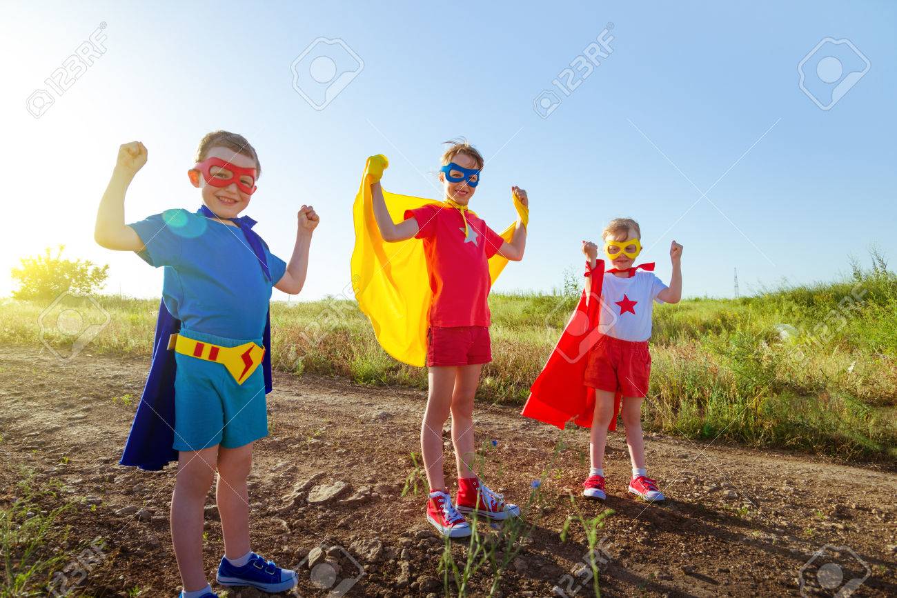 children acting like a superhero - 35362498 children acting like a superhero - 35362498
