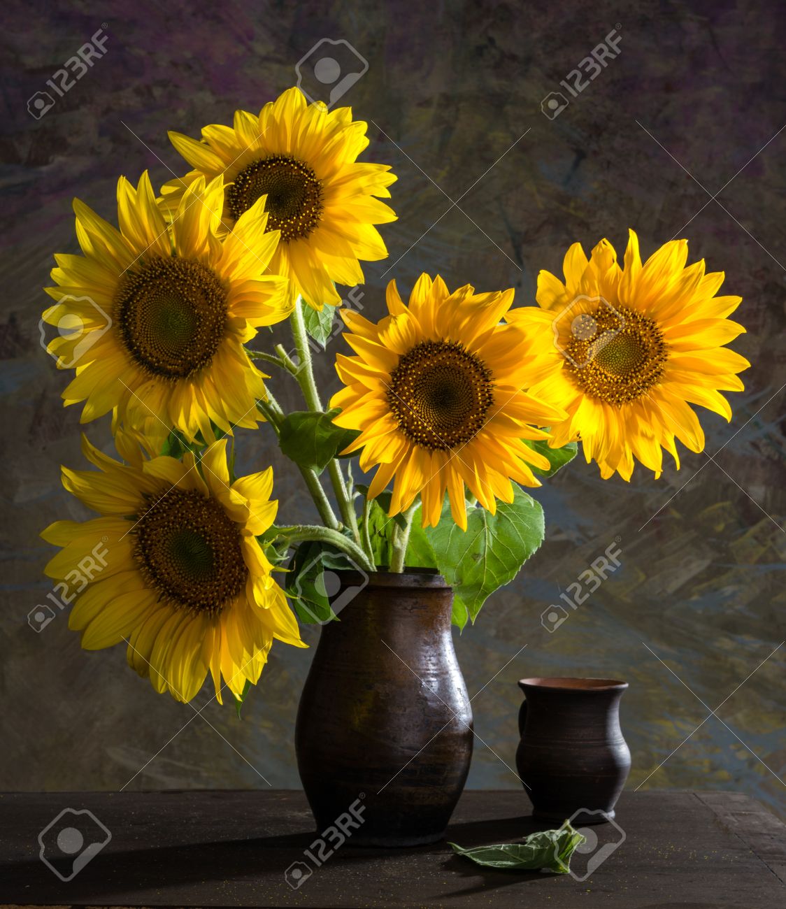 静物画 黒い花瓶 黄色の花 静物画 黒い花瓶 黄色の花 vase of flower (F20) – Kuronuma Art