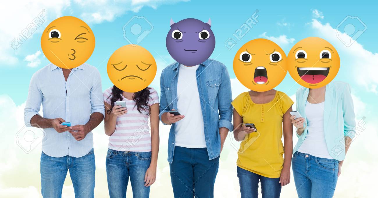 Composición Digital De Un Grupo De Jóvenes. Cara De Emoji Fotos, Retratos, Imágenes Y Fotografía De Archivo Libres De Derecho. Image 75676681.