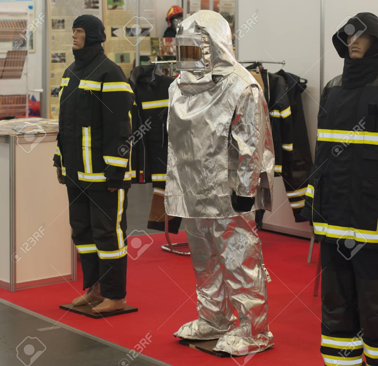 firefighter working clothes (protection from fire uniform) - 116150397 firefighter working clothes (protection from fire uniform) - 116150397