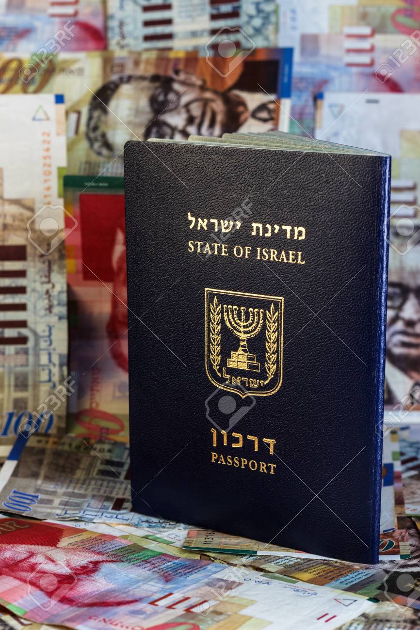 Israeli Passport With Moneyの写真素材・画像素材 Image 52004870