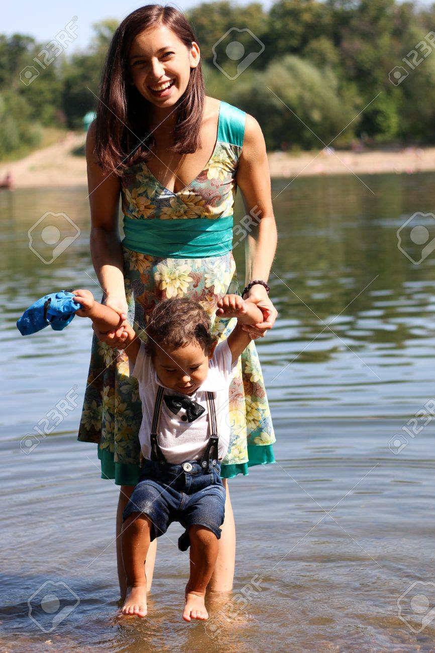 Real Brazilian Mom And Daughter