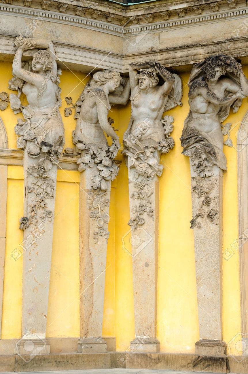 サンスーシは 元の夏の宮殿のフリードリヒ大王 ポツダム ベルリンの近くで キング オブ プラシャの名前です 宮殿は ドイツのロココ建築の主要な作業と見なされます の写真素材 画像素材 Image