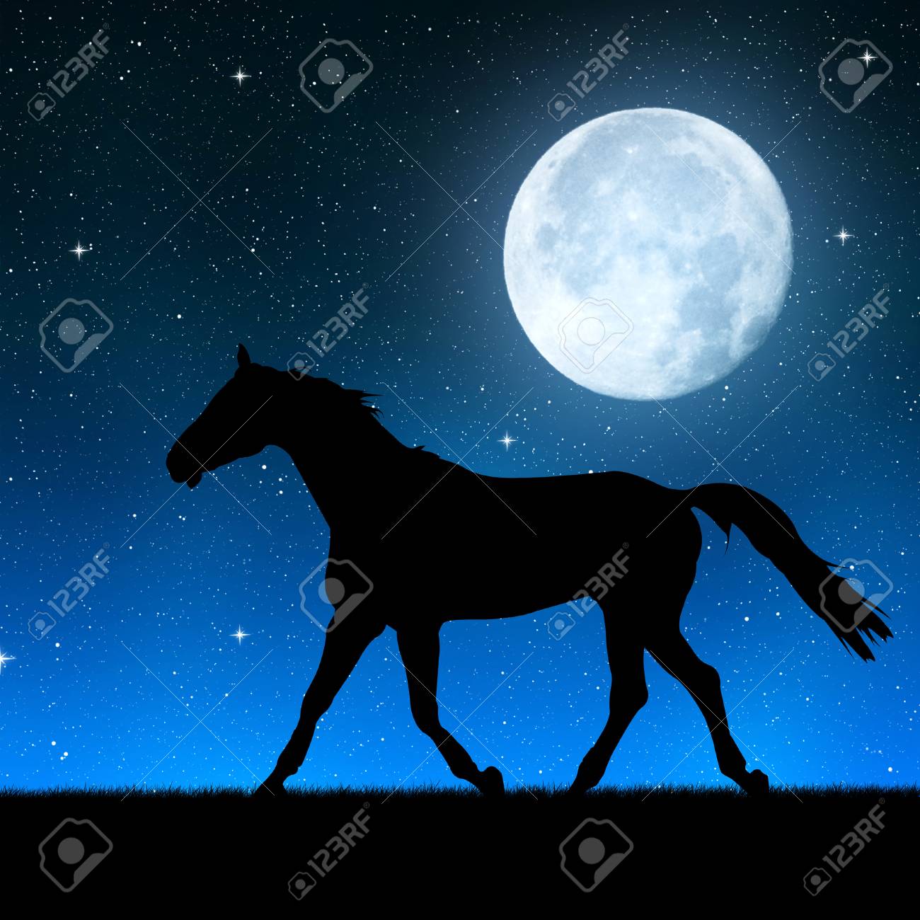 月と夜空に馬のシルエット の写真素材 画像素材 Image