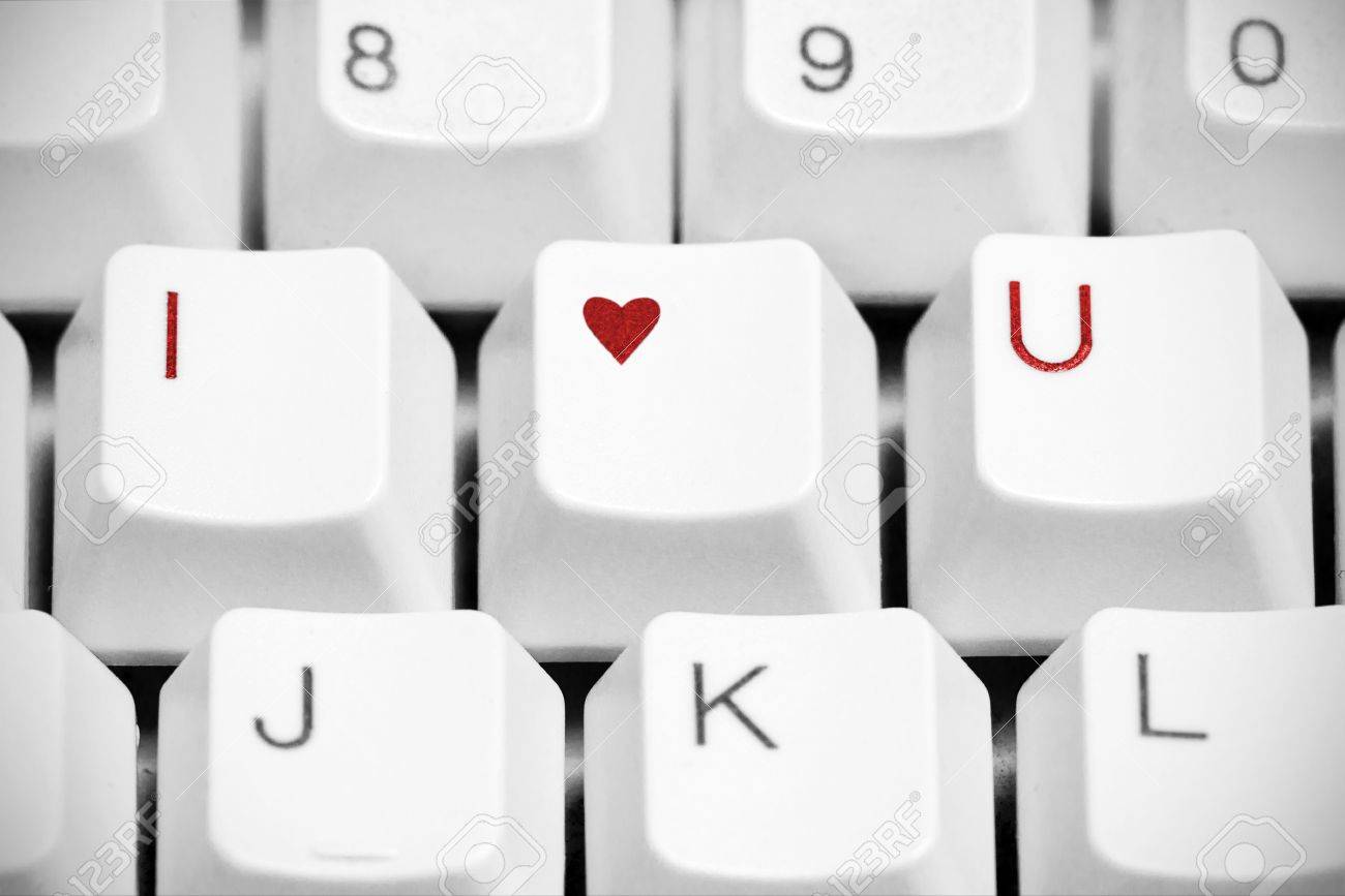 コンピューターのキーボードのキーのサインを愛する の写真素材 画像素材 Image
