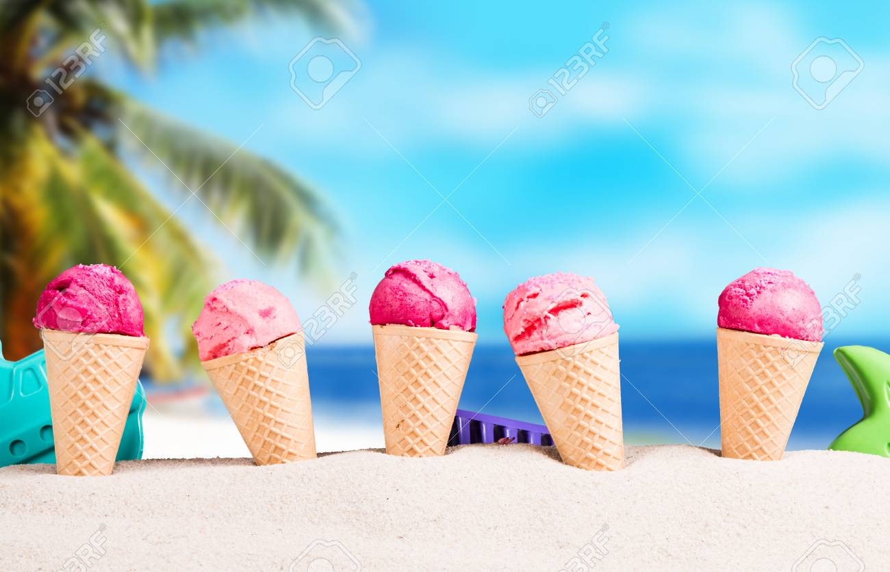 Best Summer Ice Cream Powerpoint Background For Presentation   Slidesdocscom