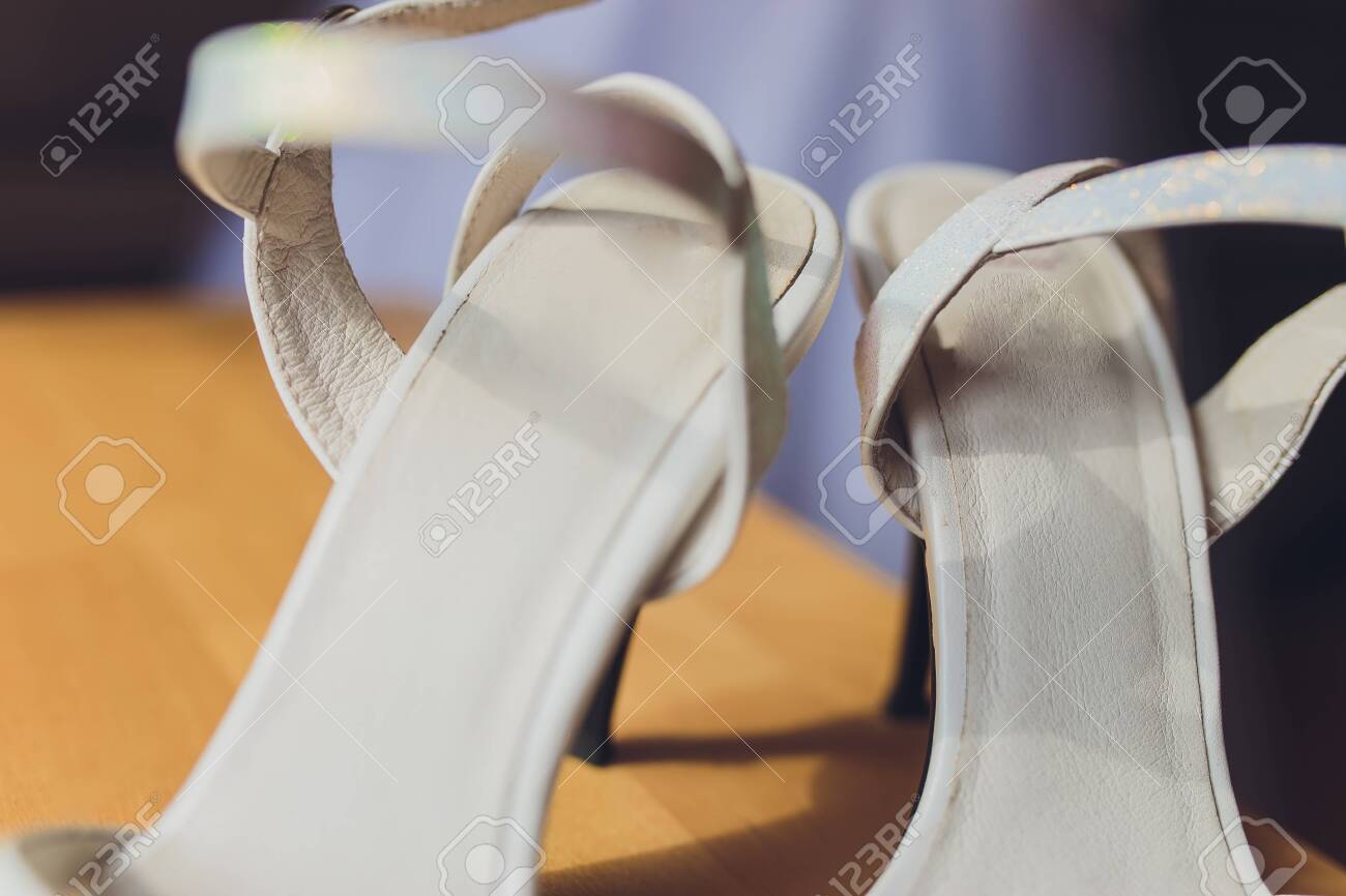 plain bridal shoes