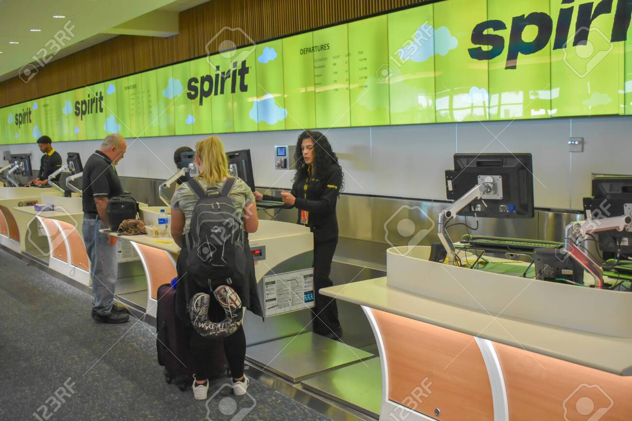 Spirit Airlines Check In >> Orlando Florida March 01 2019 People Doing Check In At Spirit Spirit Airlines Check In >> Orlando Florida March 01 2019 People Doing Check In At Spirit