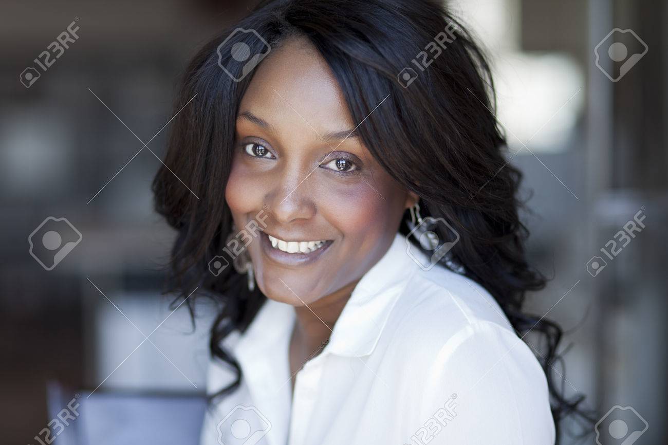 黒人 熟女 動画