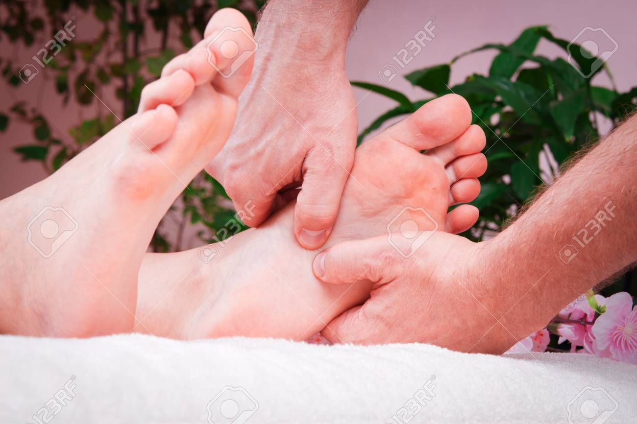 Female foot massage Clearance